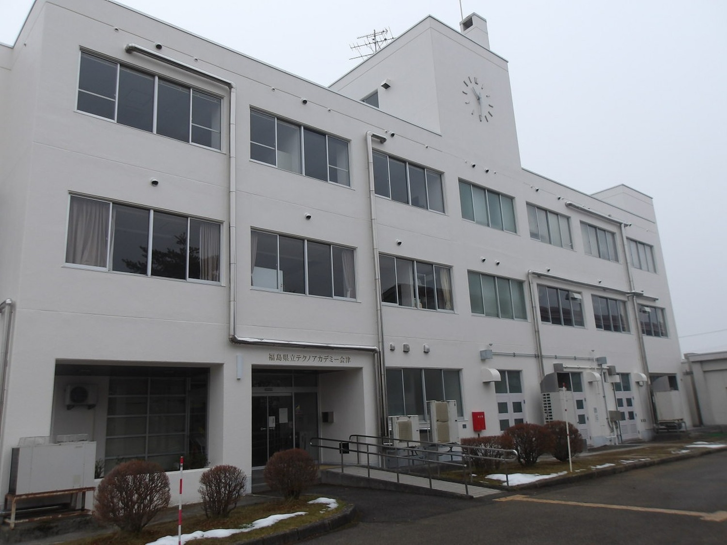 会津某学校　外部改修工事
