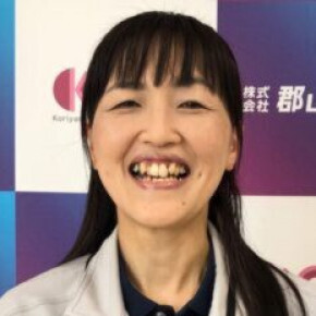 ｱｼｽﾀﾝﾄ　阿部　敦子　No.1宣言　七転び八起きな女　日本一！