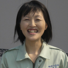 ｱｼｽﾀﾝﾄ　阿部　敦子　No.1宣言　七転び八起きな女　日本一！